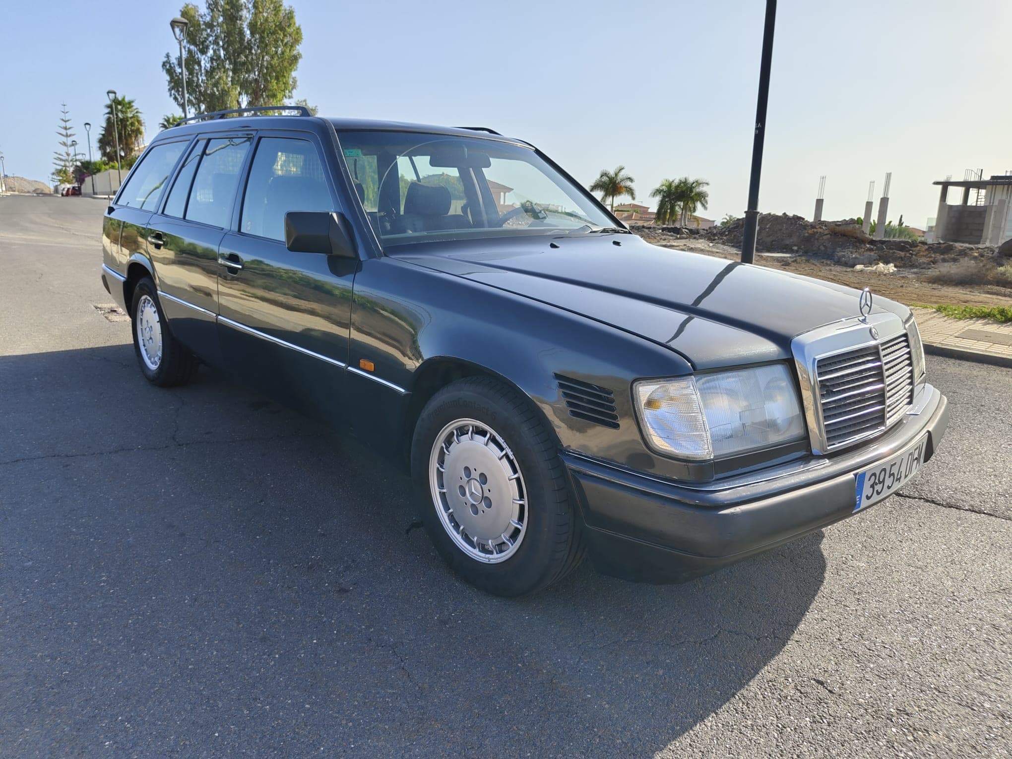 Mercedes 250 TD — photo 1